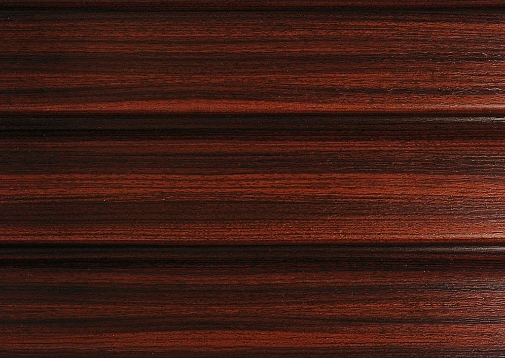 красное дерево тик